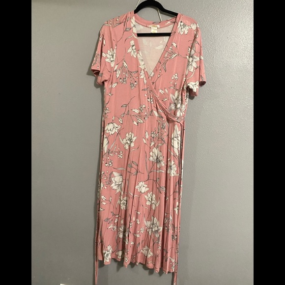 Matty M Dresses & Skirts - Pink dress